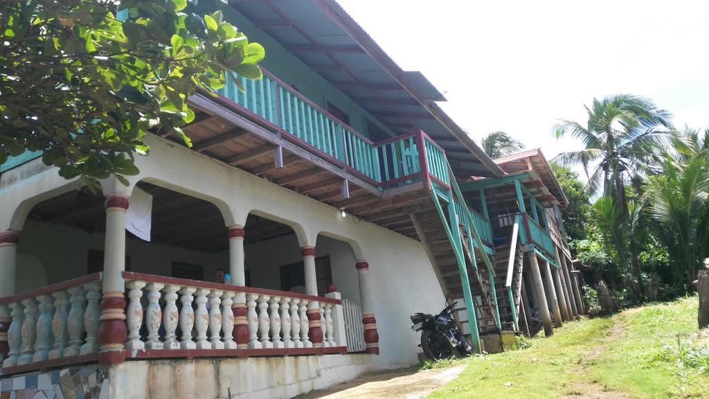 Corn Island Hostal Alal Suite North End ภายนอก รูปภาพ
