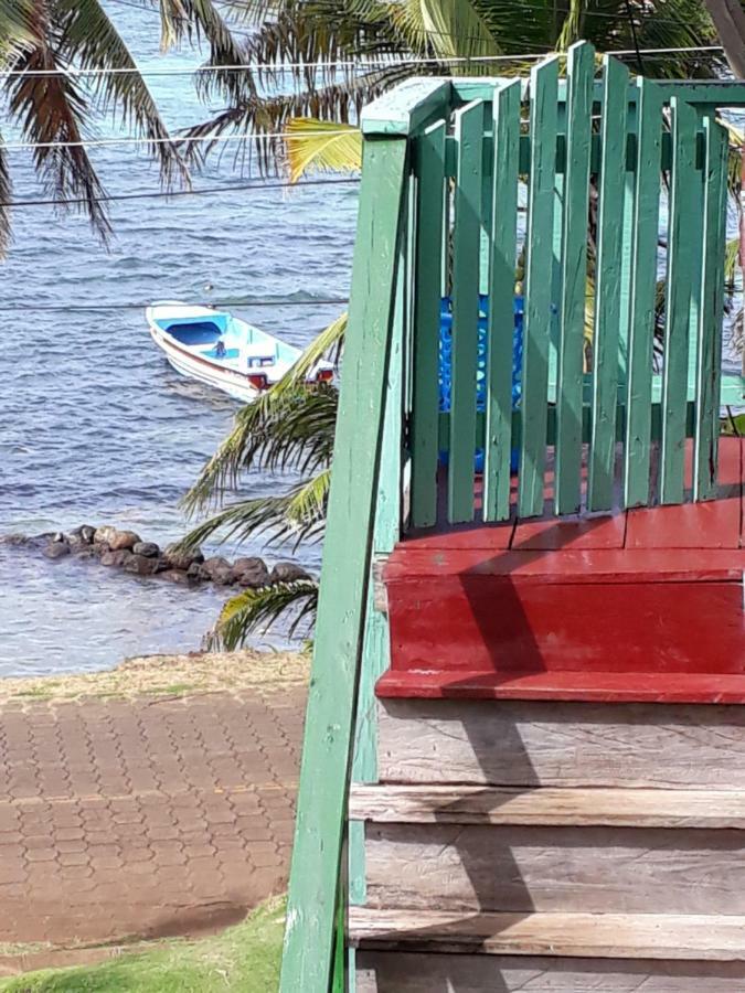 Corn Island Hostal Alal Suite North End ภายนอก รูปภาพ